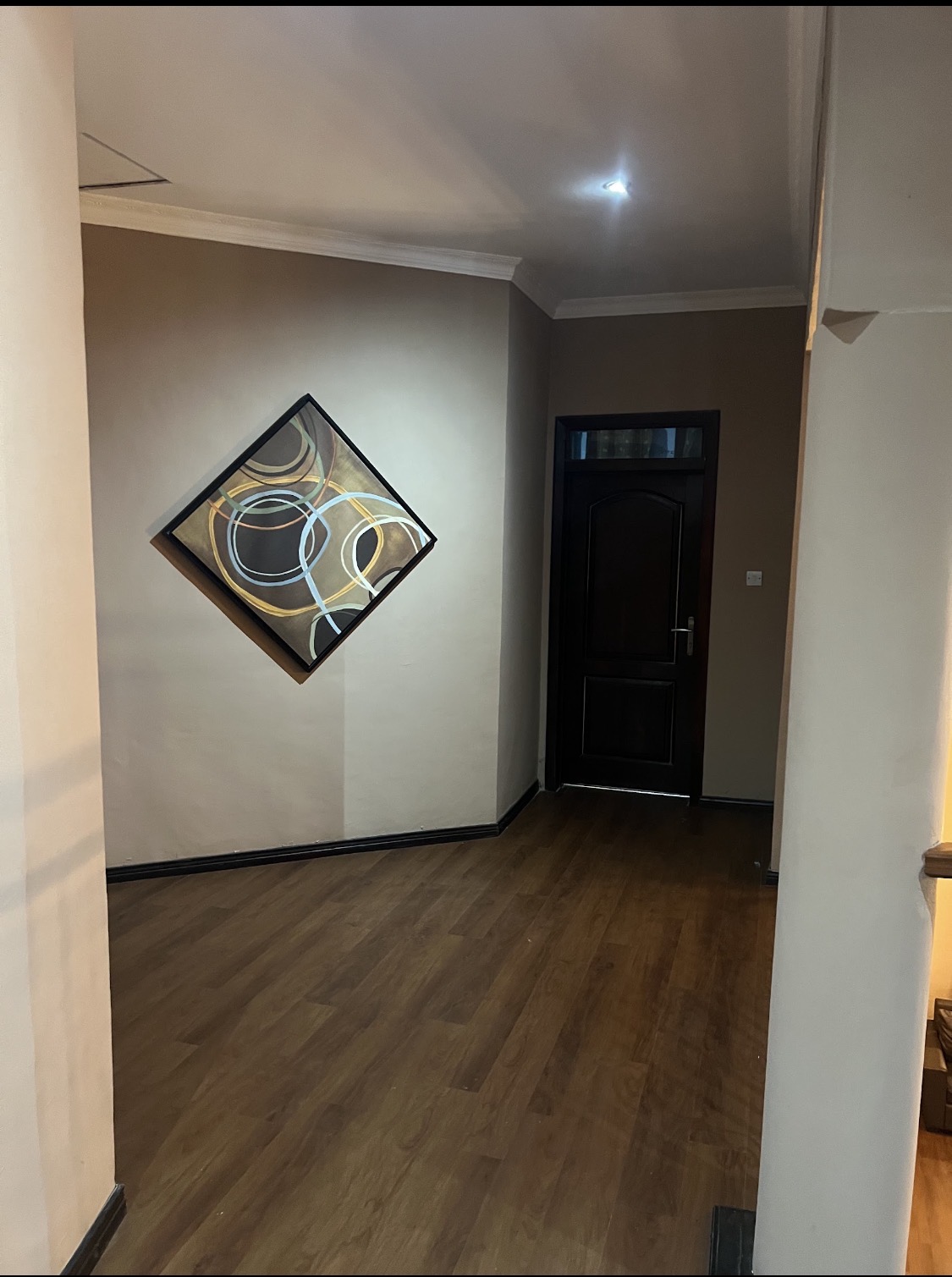 Royal Manor GH property photo 3