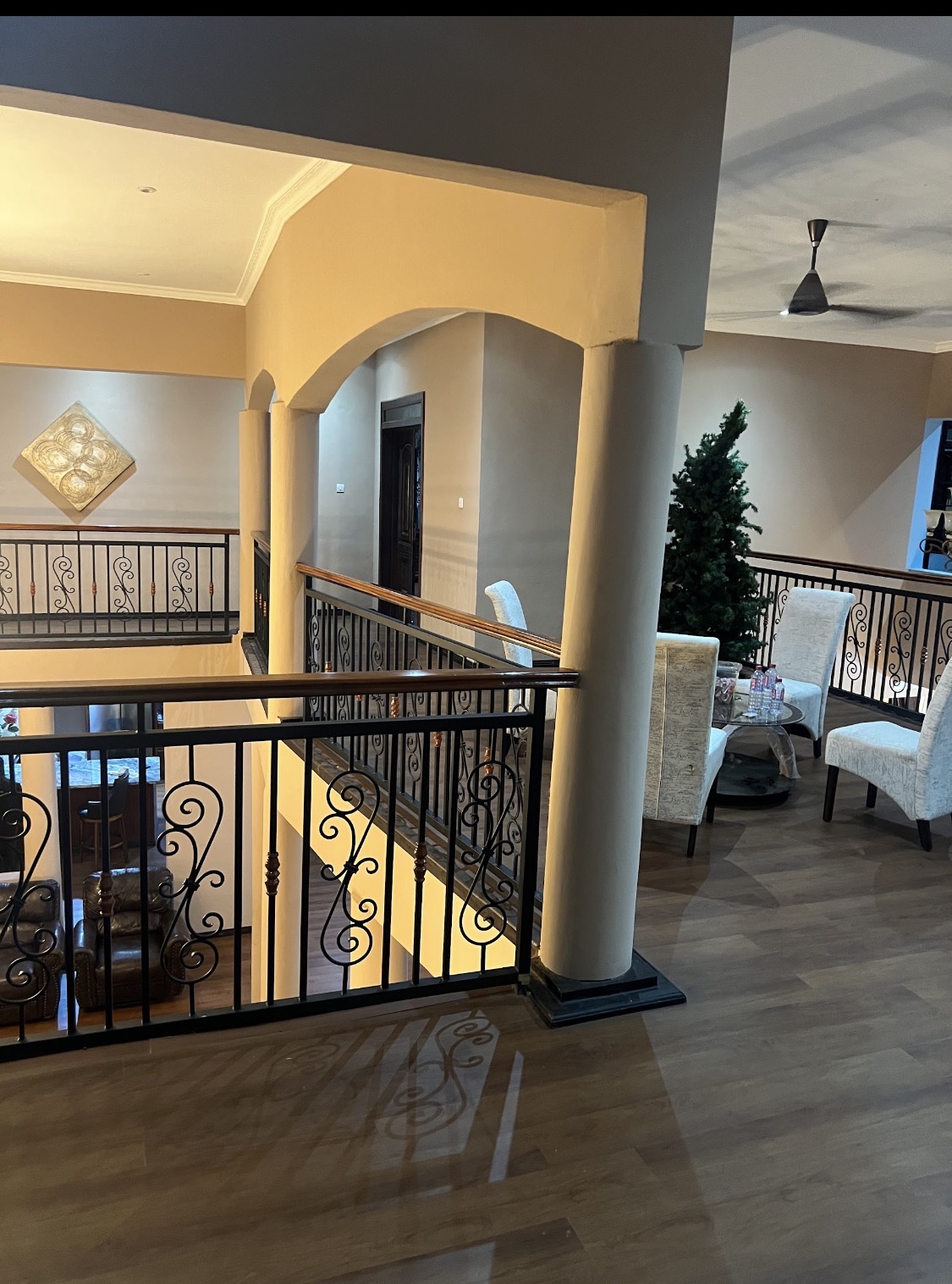 Royal Manor GH property photo 4
