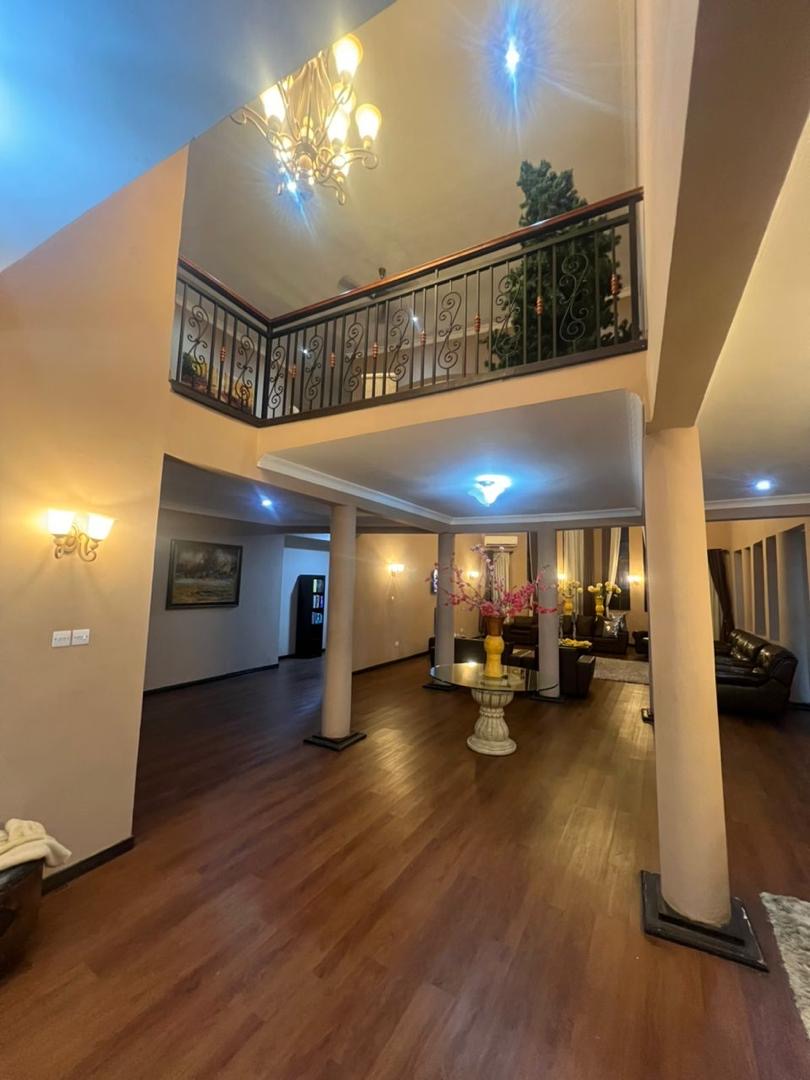 Royal Manor GH property photo 16