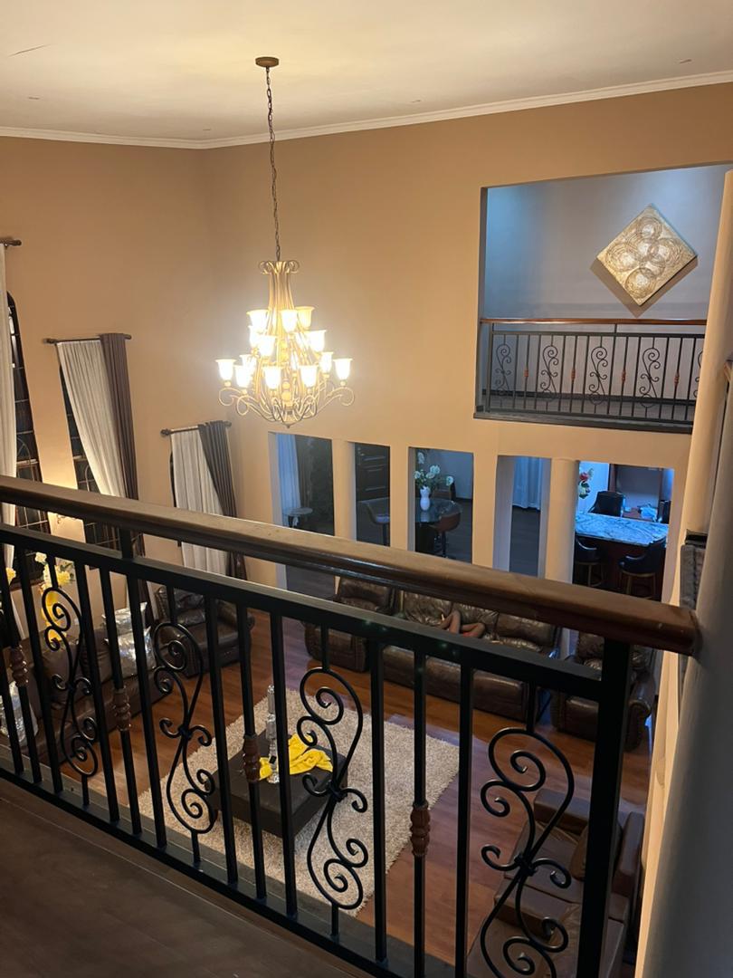 Royal Manor GH property photo 22