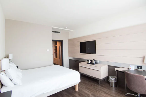 Executive - 3 at Royal Manor GH